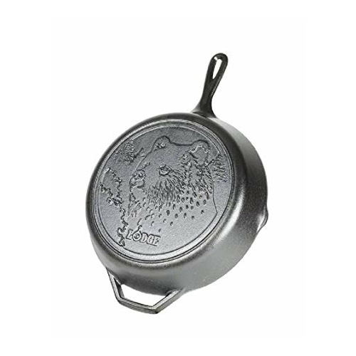 Lodge Cast Iron Skillet Bear Scene 30cm
